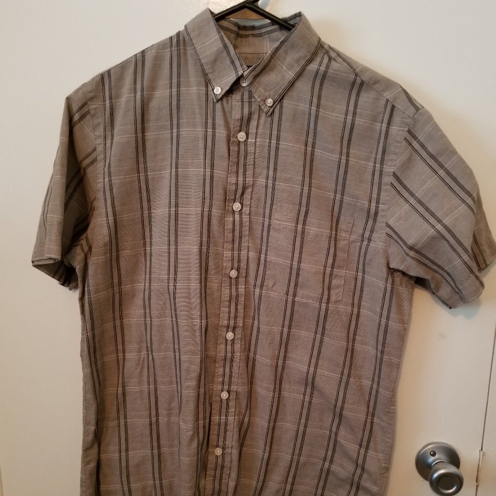 Dockers Mens button front shirt MEDIUM